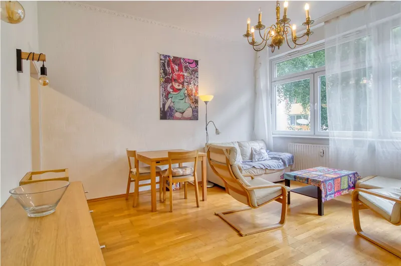 Lichtdurchflutete 2-Zimmer-Wohnung in Berlin-Charlottenburg — photo 1